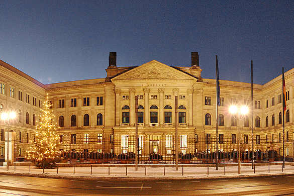 Bundesrat weihnachtlich Geschmückt