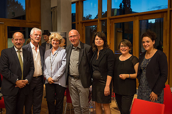 Foto (v.l.): Hans Peter Schneider (Messe Bremen), Peter Schulze (Sendesaal Bremen), Staatsminister Prof Monika Grütters, Prof. Ulrich Beckerhoff (Künstlerischer Leiter jazzahead!), Ulrike Hiller, Sybille Kornitschky (Projektleitung jazzahead!), Sarah Ryglewski MdB