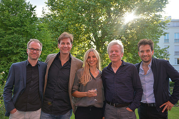 Foto (v.l.n.r.): Autor Boris Dennulat, Schauspieler Thomas Heinze, Schauspielerin Annika Blendl, Autor Wilfried Huismann, Schauspieler Oliver Mommsen