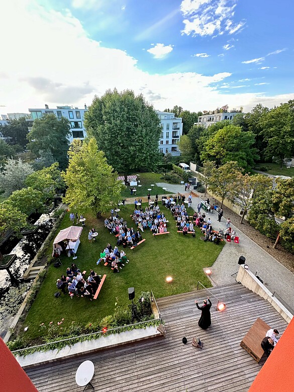 Eindrücke von der Veranstaltung "Shakespeare im Garten" in der Landesvertretung Bremen