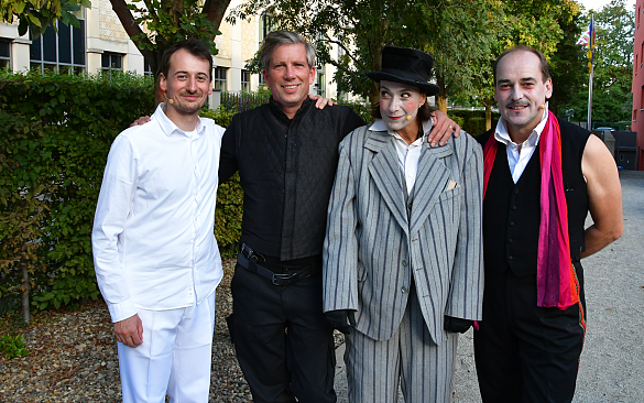 Eindrücke von der Veranstaltung "Shakespeare im Garten" in der Landesvertretung Bremen